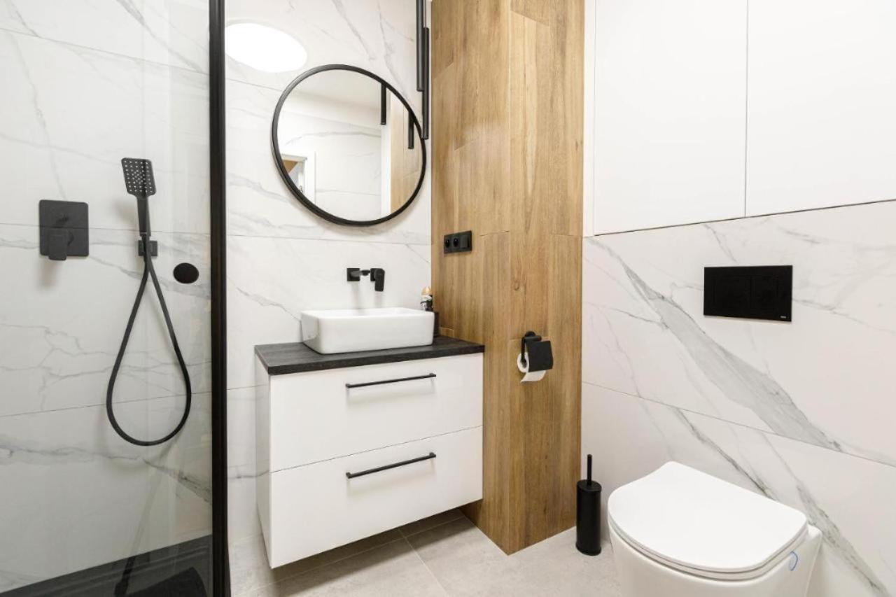 Urban Chic - Studio Apartment - Odra View&Witolda Wroclaw Exterior photo